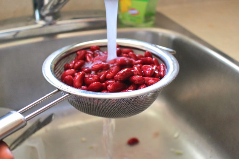 Drain and rinse the beans Drain and rinse the beans