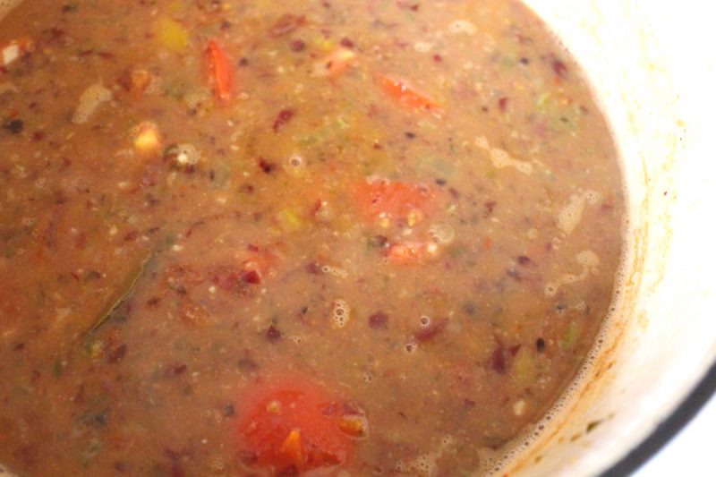 Blend all the contents of the chili Blend all the contents of the chili