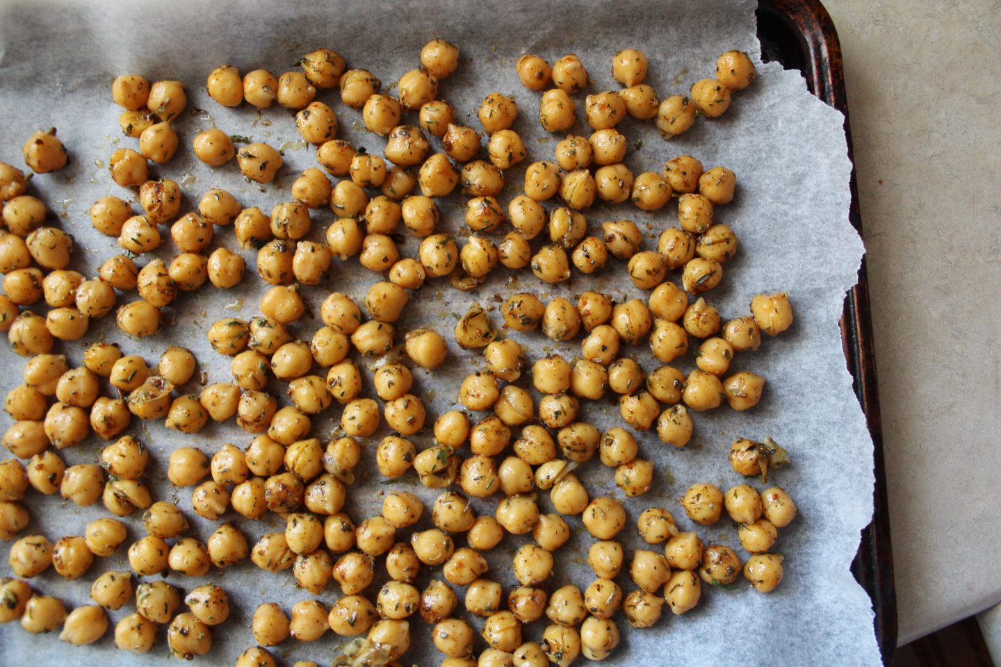 roasted chickpeas | sherese nicole roasted herb chickpea